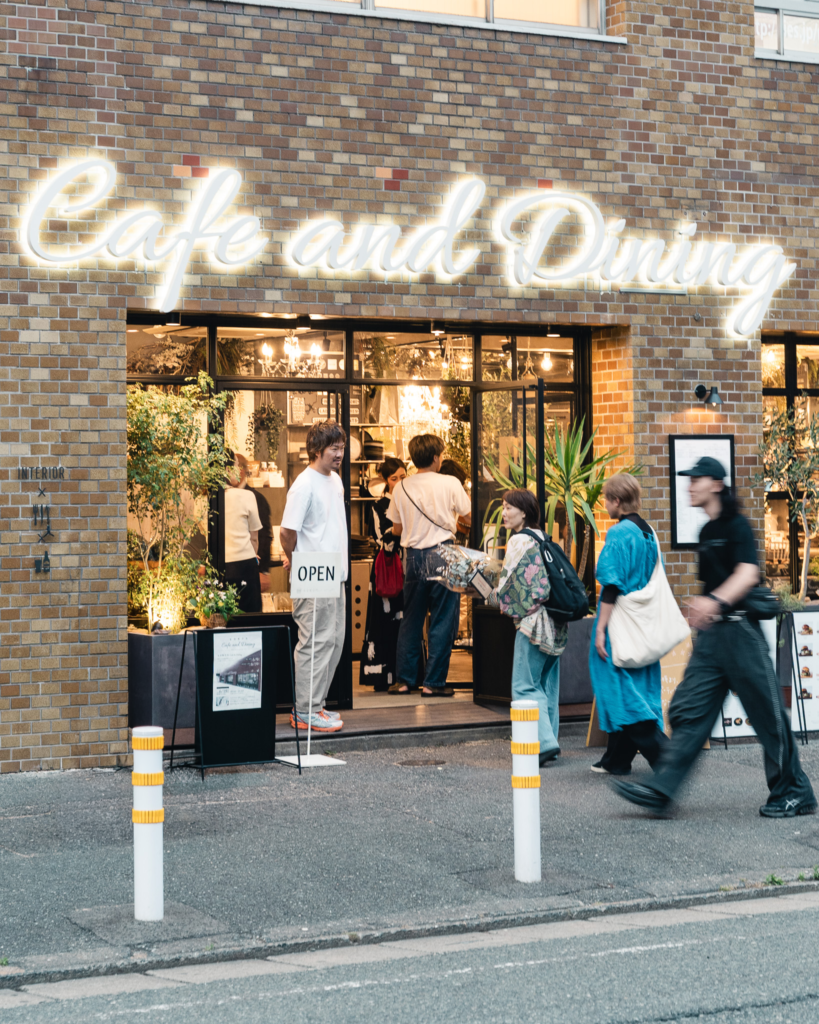 生まれ変わった「友安製作所Cafe & Dining 博多」オープニングパーティーレポート