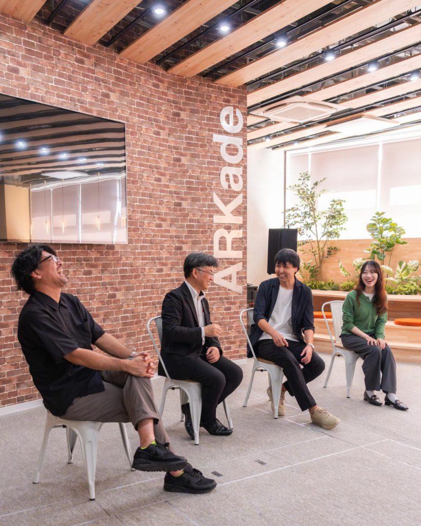 【まちづくり事例】「おもしろそう」で人が集まる。未来の尼崎をつくるオープンイノベーション拠点「ARKade」